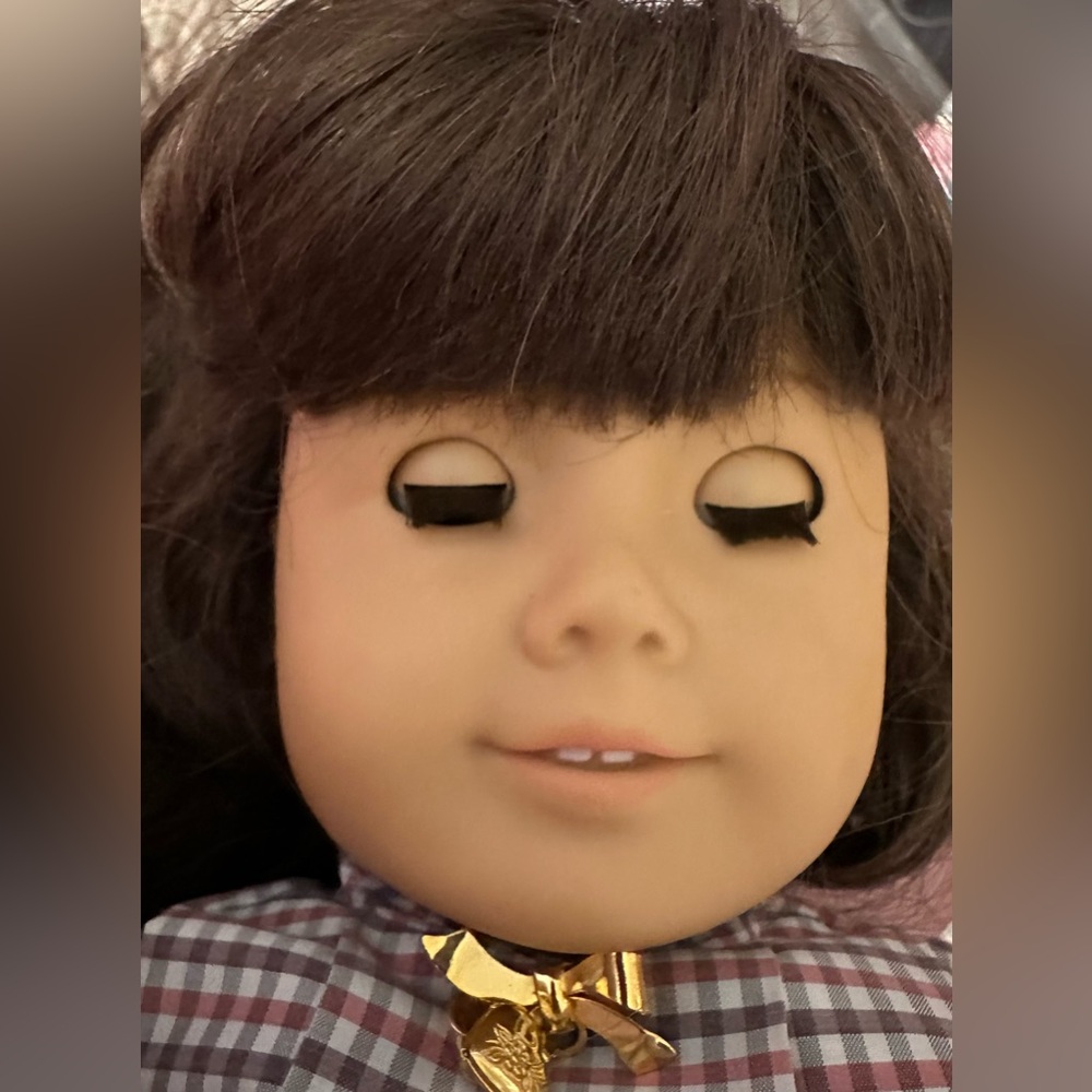 American Girl/Pleasant Company 'Samantha' Doll in 'Meet Samantha' Dress & Hat - Picture 4 of 7